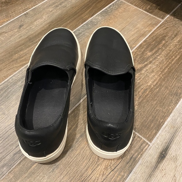 UGG JASS SLIP ON WOMEN'S SHOES 10 BLACK 1105712 - Picture 4 of 10